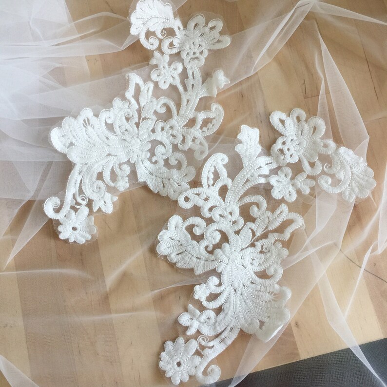 Exquisite floral embroidery lace applique pair in off white for wedding gown bodice bridal dress lace veil