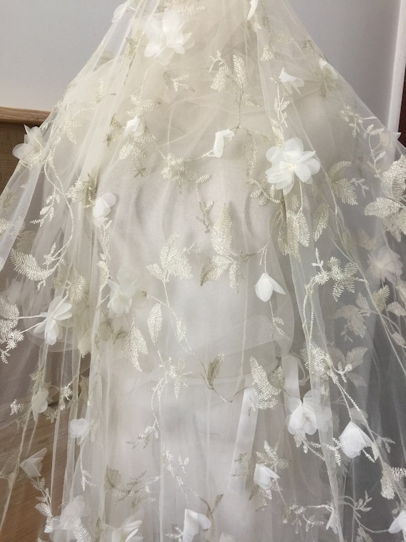 Tissu dentelle fleur 3D en pêche, Tulle tissu de mariée dentelle tissu Tulle brodé, fil métallique Couture mariage robe de tissu 599767 Tissu dentelle fleur 3D en pêche, Tulle tissu de mariée dentelle tissu Tulle brodé, fil métallique Couture mariage robe de tissu 599767