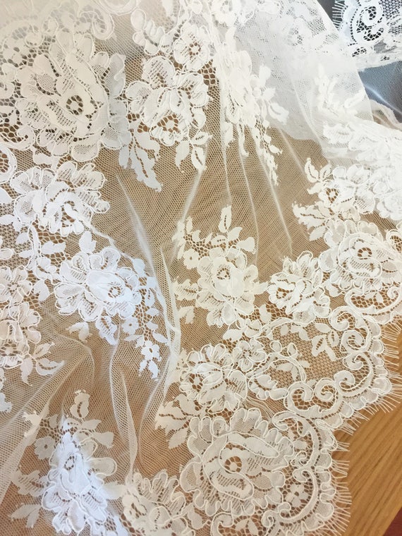 white corded Alencon bridal lace fabric floral scallop edging