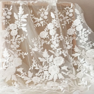 1 Yard 3D Applique Wedding Lace Tulle Embroidery Floral Off-White Drape Lace Fabric for Bridal Gown Dress Train Wedding Veils