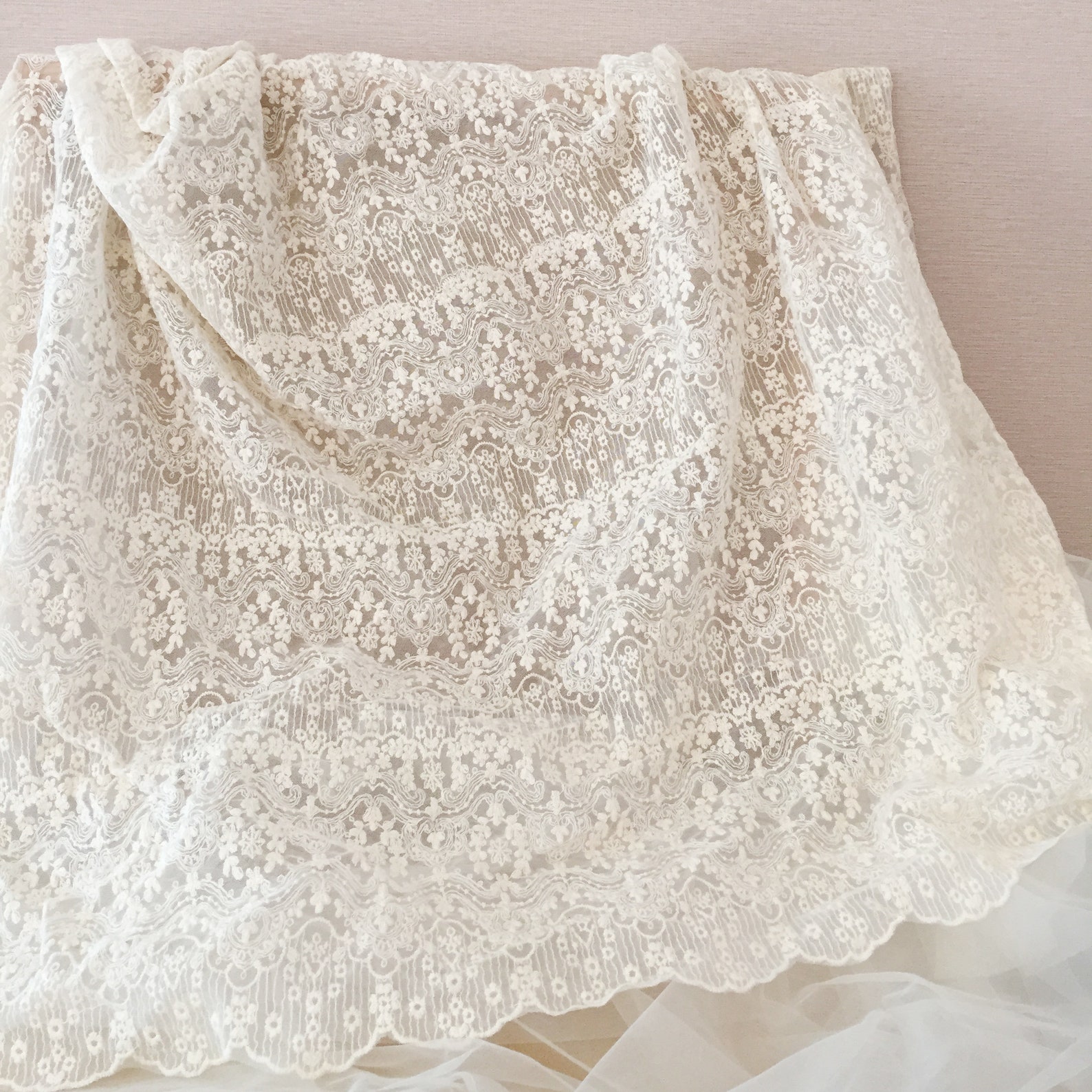 Vintage Style Double Scallop Cotton Lace Fabric in Beige - Etsy