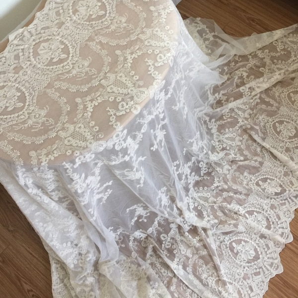 Tejido de encaje de estilo vintage en blanco apagado, tela de encaje francés, tela de boda, encaje bordado de algodón cortado a medida