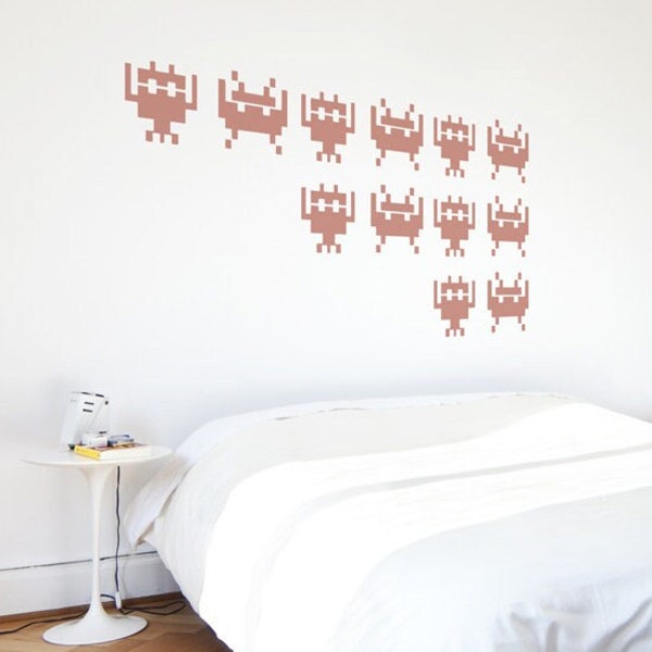 Space Invaders Wall Stencil – Bring the Arcade Home - Retro Gaming Delight for Geeky, Fun Home Decor for your retro teenagers bedroom -10218