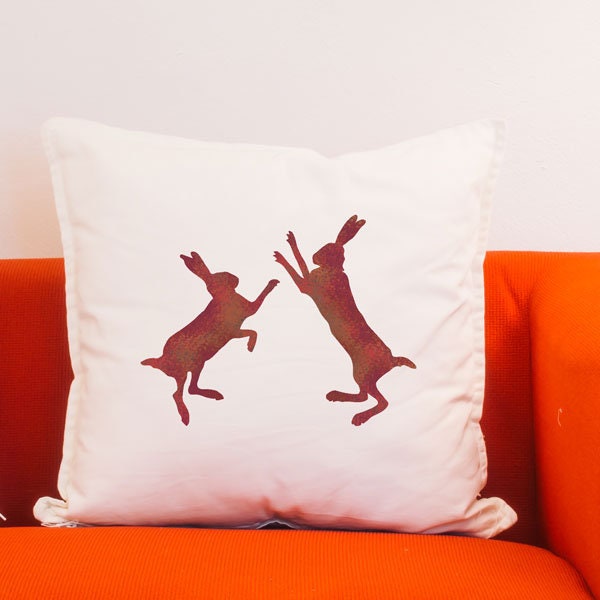 Boxing Hares Stencil - Stencil etichetta francese da The Stencil Studio. Stencil shabby chic riutilizzabili per la casa e l'artigianato 10665