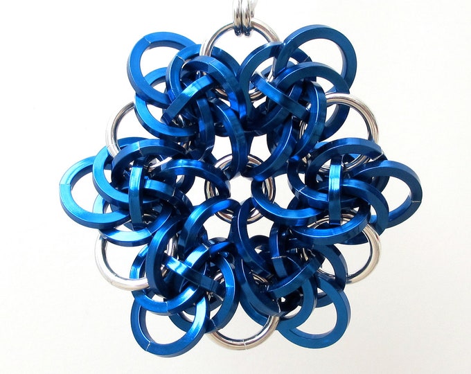 Chainmail Snowflake Christmas Tree Ornament in Blue - Etsy