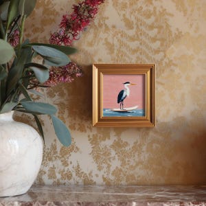 Mini Reiher Ölgemälde, Original handgemalte Wildtiere, Natur Vogel Galerie Wandkunst, 4x4 Goldrahmen, Geburtstagsgeschenk für Vogelliebhaber Bild 2