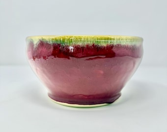 Cuenco Art Studio de 8 1/2” x 4 1/2” firmado por Ames 2005, cerámica torneada a mano