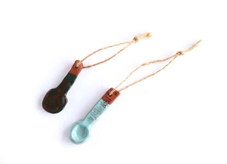 ceramic spoons key ring pendants hanger ornament charm pottery brown rustic japan style turquoise dark green home decor zdjęcie 2
