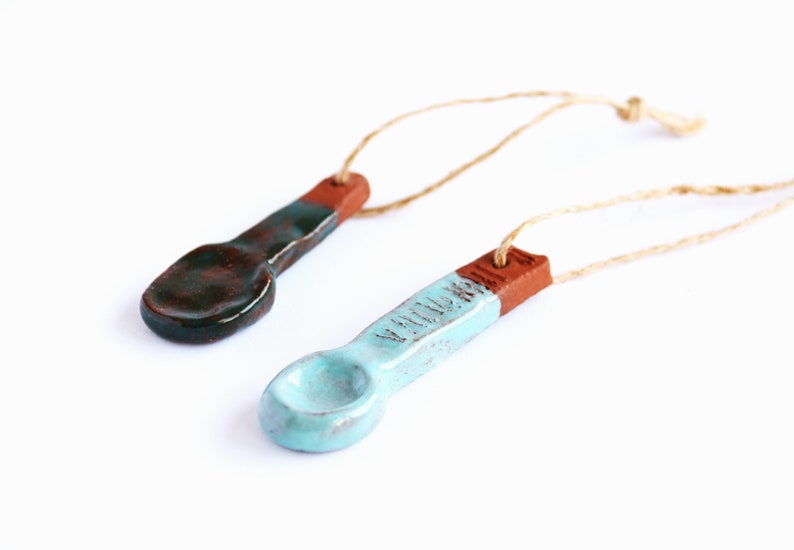 ceramic spoons key ring pendants hanger ornament charm pottery brown rustic japan style turquoise dark green home decor zdjęcie 1