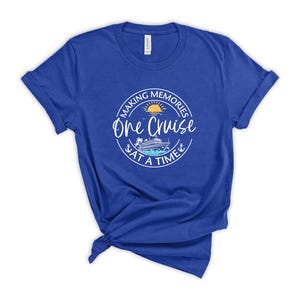Chemise « Une croisière à la fois », chemise Adventures Await 2026, chemise croisière familiale, vacances aux Caraïbes, chemise voyage de groupe assortie image 5