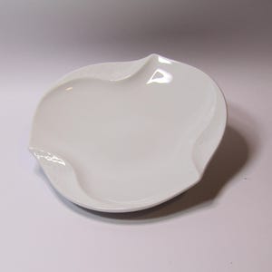 Meissen Waves - pequeña fuente blanca para servir - Sabine Wachs - 1995 - segunda opción.