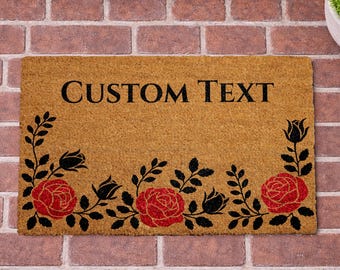 Felpudo de rosas personalizado, felpudo de bienvenida con nombre familiar personalizado, alfombra de entrada floral romántica, regalo de inauguración de casa estilo rústico, felpudo de rosas rojas