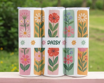 Kundenspezifischer Blumenbecher, Benutzerdefinierter Name 20 Unzen Skinny Tumbler, Retro Wildblumen Tasse, niedlicher Frühlingsblumen-Reisebecher, Geschenk für Mutter