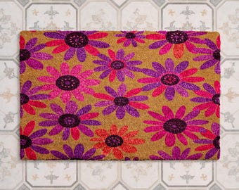 Retro Daisy Coir Doormat, Purple Pink Bold Welcome Mat, Boho Porch Decor, Maximalist Entryway Rug, Unique Housewarming Gift, Home Gift Idea