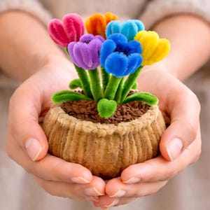 Rainbow Tulip Flower Pot, Handmade Chenille Stems, Mini Bouquet, Desk Decor, Pipe Cleaner Flowers