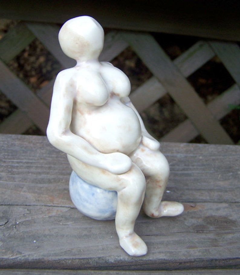 Woman in Labor Figur Geburtskugel Made to Order Bild 2