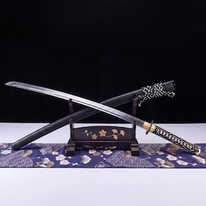 Handmade Black Samurai Katana, 1060 High Carbon Stee, Iron Tsuba, full Tang, Creative Collectibles