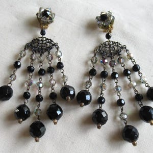 Vintage 60's carnival cut crystal & black glass beaded drop dangle clip on earrings clips non-pierced statement eye catching (13119)