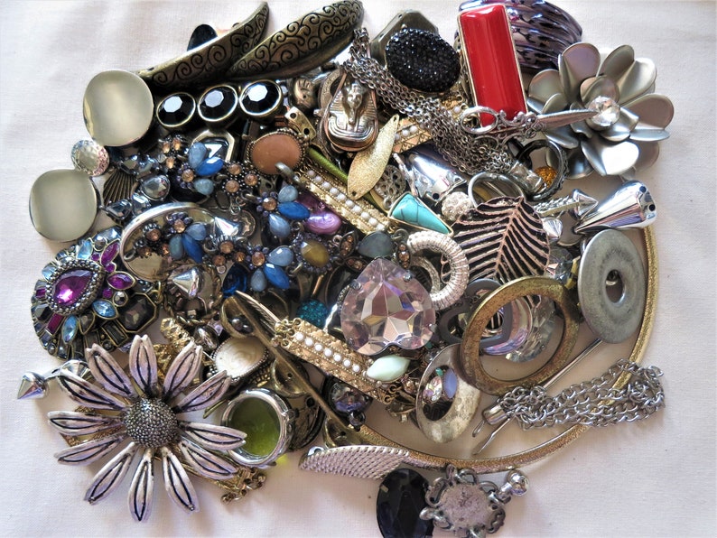 400g mixed jewellery making components charms pendants findings connectors mixed metal vintage to now