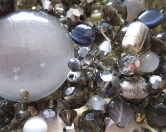200 x grey and silver glass beads mix selection crafts jewellery making beading bead