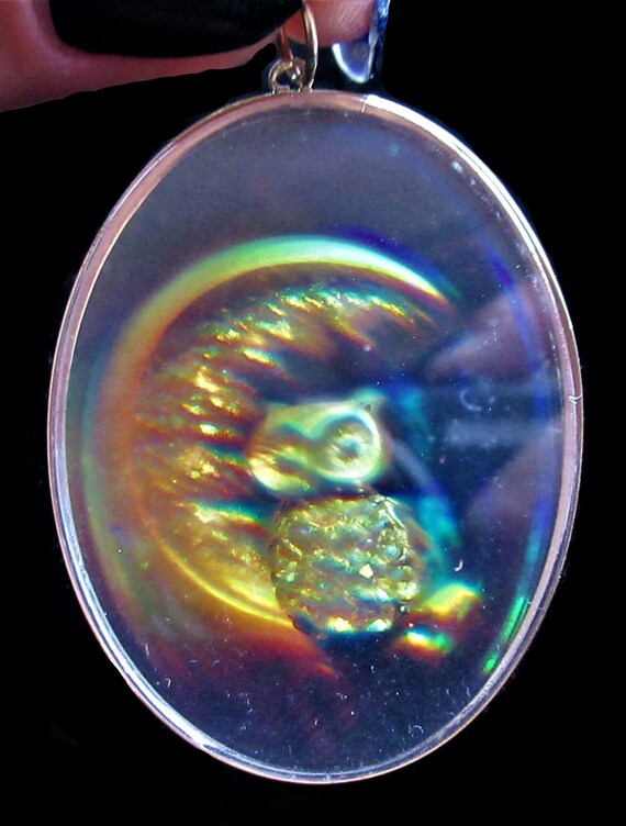 Vintage 80's 9ct Gold Owl Hologram Oval 