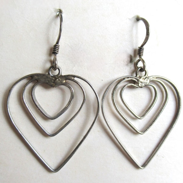Vintage 90's sterling silver triple heart drop dangle earrings love Valentine 925 (25777)