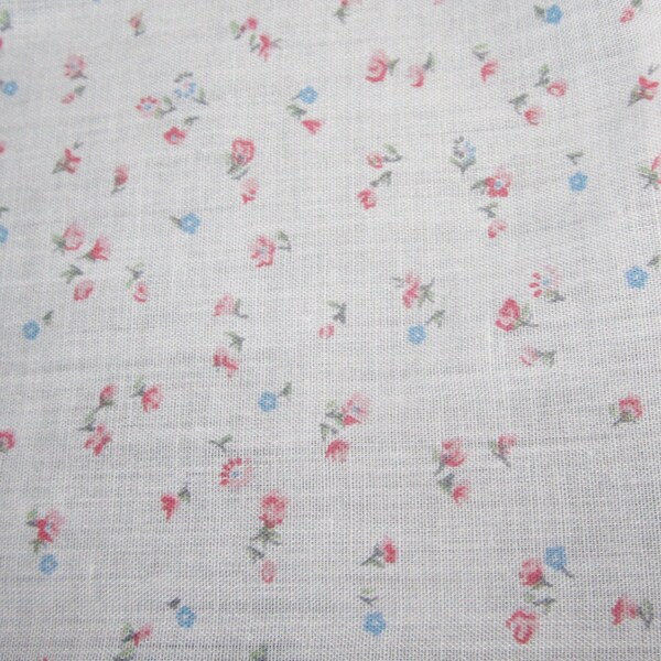 4 yd x 44" White with Tiny Blue and Pink Flowers Calico Print Vintage Fabric