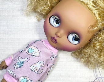 Blythe and Sindy Doll Sweater Pink Kawaii Cats Top Azone Body