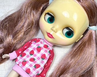 Neo Blythe Doll Sweater Pink Gingham Strawberry Top