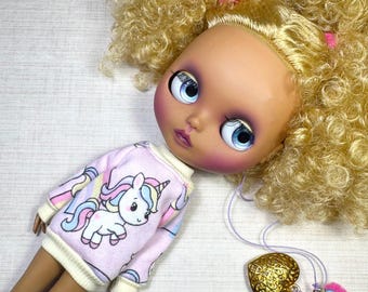 Blythe and Sindy Doll Sweater Pink Yellow Unicorn  Top Azone Body
