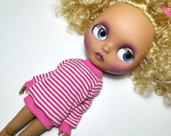 Doll clothing top blouse jumper pullover for Blythe Vintage Sindy and similar dolls pink striped