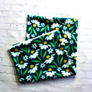 Luxury Heating Pad Cover, Cozy Fleece Cover With Zipper Closure, Green Daisy, Choose Your Size