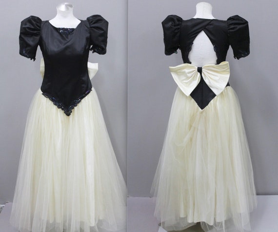 1980s Prom Dress with Sequins and Giant Bow Black