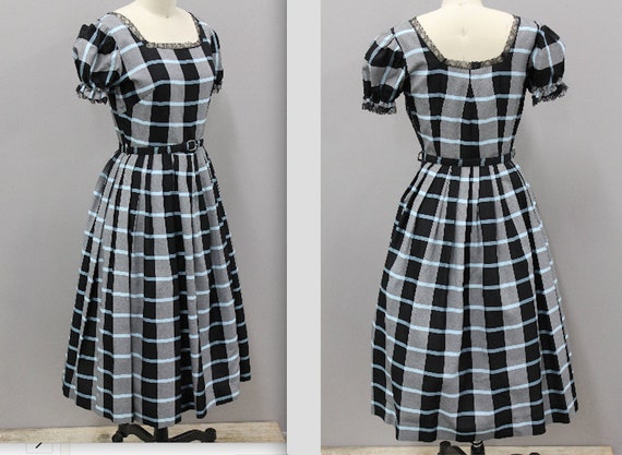 Vintage 1950s Housedress with Blue and Black Plaid