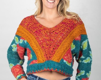 Intarsia Floral Sweater in Cotton Slub Yarn