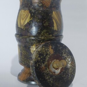 Met de hand gedraaid hout en hars met deksel | Decoratieve opbergdoos