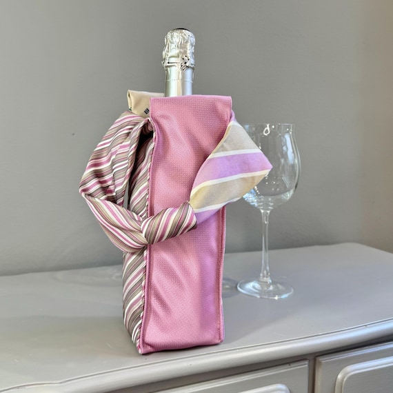Originelle Flaschentasche für Wein und Sekt, nachhaltiges Muttertags-Geschenk, rosa & beige Seide, hochwertige Textilien
