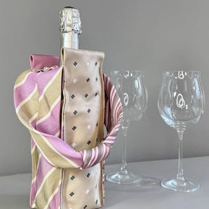 Originelle Flaschentasche für Wein und Sekt, nachhaltiges Muttertags-Geschenk, rosa & beige Seide, hochwertige Textilien image 6