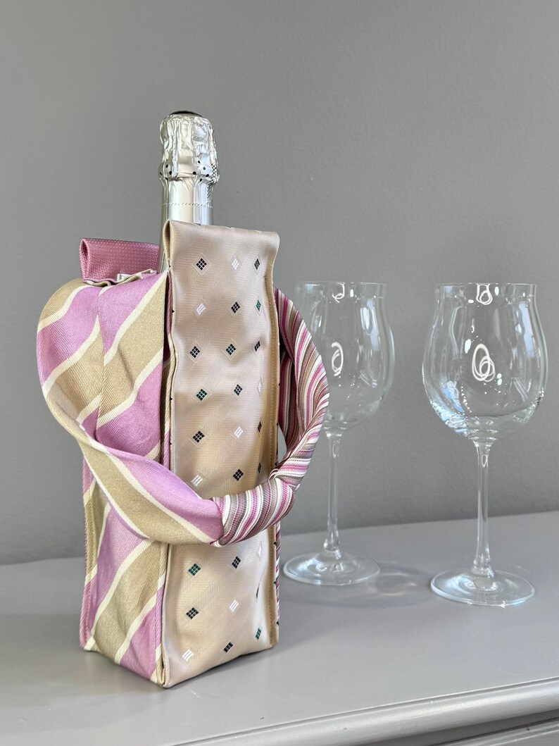 Originelle Flaschentasche für Wein und Sekt, nachhaltiges Muttertags-Geschenk, rosa & beige Seide, hochwertige Textilien image 6