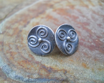 Pendientes de plata oxidada con diseño celta