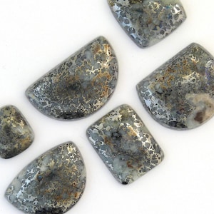 Mohawkit Cabochon Edelstein: Sichrhaber-Kupfer-Silber-Arsen