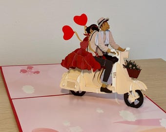 Tarjeta emergente de pareja en scooter para boda, aniversario o compromiso (en blanco)
