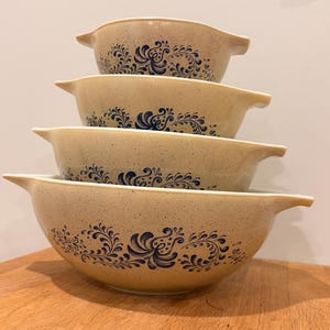 Ensemble Complet Pyrex Vintage Homestead Blue - Ensemble de 4 Bols Mélangeurs (Cinderella Nesting Bowls 441, 442, 443, 444) - Très bon état
