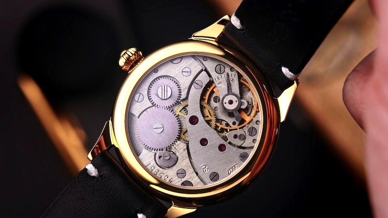 Mechanical movement on back side