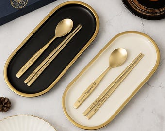 Set di posate dorate personalizzate per 2 persone, cucchiaio e bacchette in acciaio inossidabile incisi.
