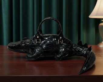 Crocodile-Shaped Polyester Shoulder Bag | Unique Crossbody Handbag
