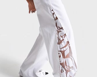 Pantalones vaqueros blancos de pierna ancha, detalle de encaje transparente, de mezclilla de algodón de talle alto.
