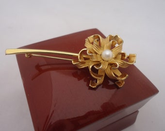 ECCO Rolled Gold Flower Brooch. ECCO Rolled Gold and Freshwater Pearl Pin