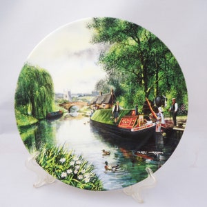 Royal Doulton Display Plate &quot;Roses and Castles&quot;, Royal Doulton Limited Edition &quot;Roses and Castles&quot; Plate By Terry Harrison
