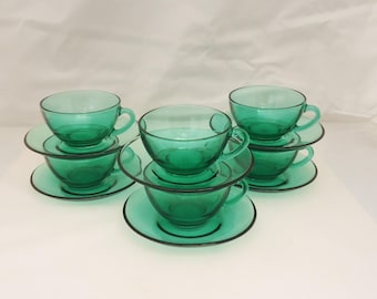 Set di 6 tazze da tè in vetro verde francese vintage Arcoroc.